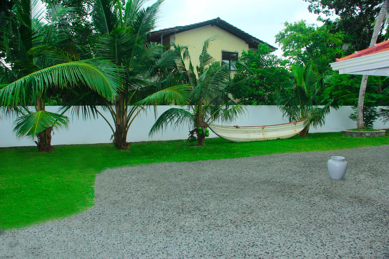 Villa Palm Breeze Polhena Exterior foto