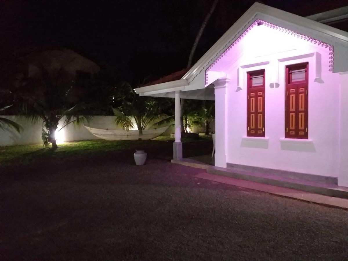 Villa Palm Breeze Polhena Exterior foto